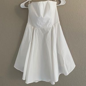 White strapless dress